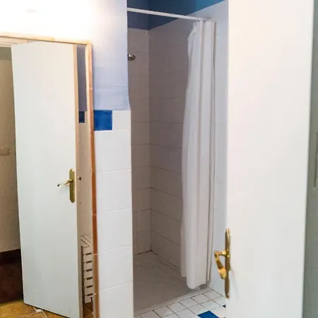 Saravia 5 Apartment *